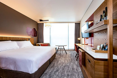 Crown Plaza
